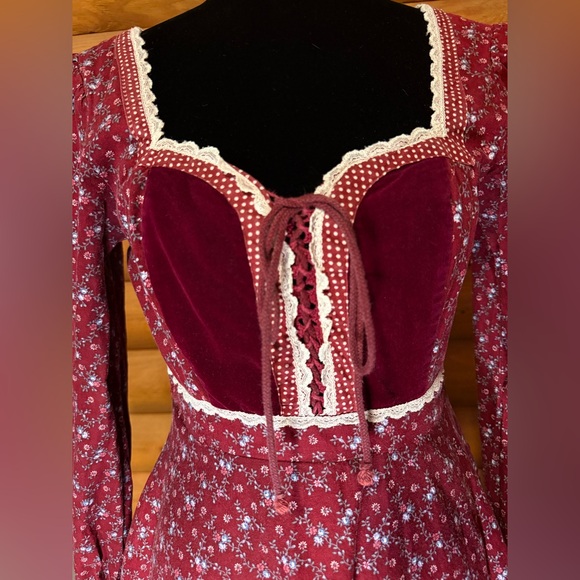 Gunne Sax Burgundy Floral Long Sleeve Dress - Picture 3 of 7